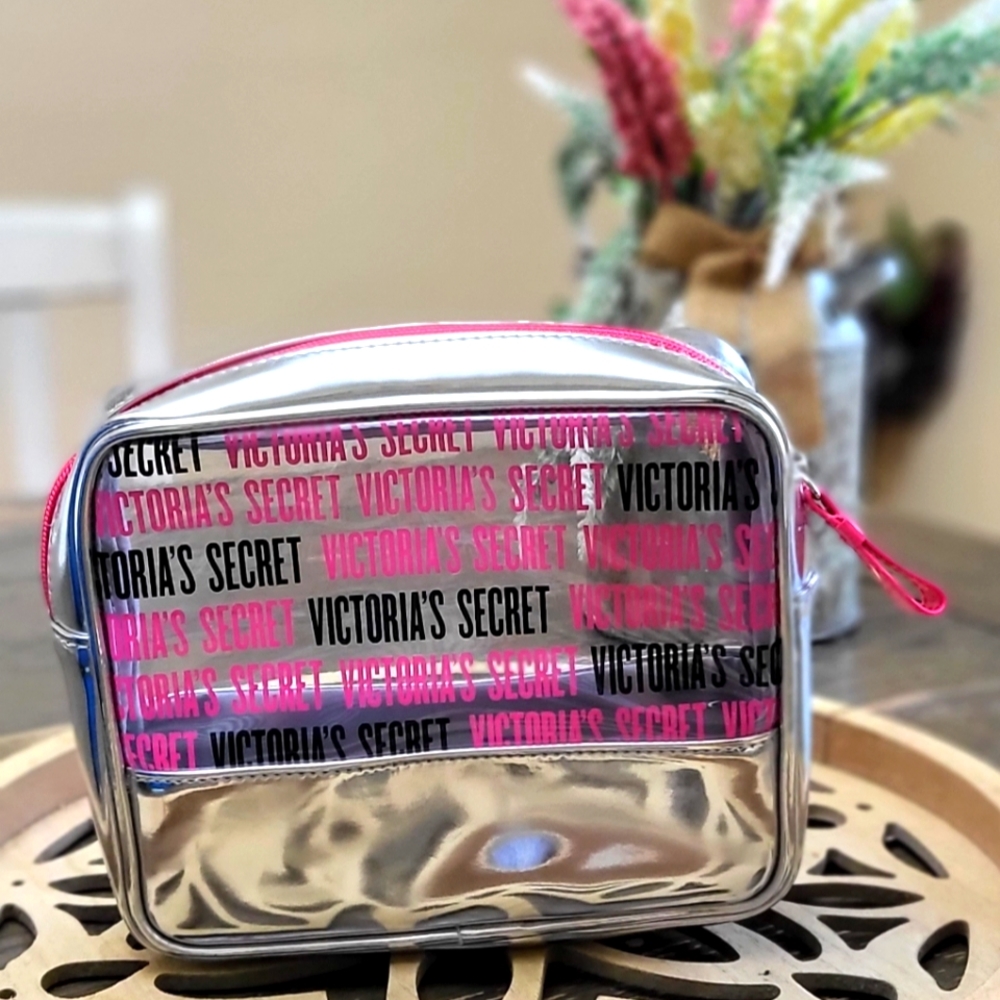 🌸Victoria's secret silver and pink bag